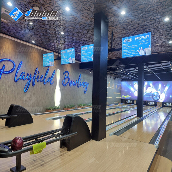 indoor bowling alley game